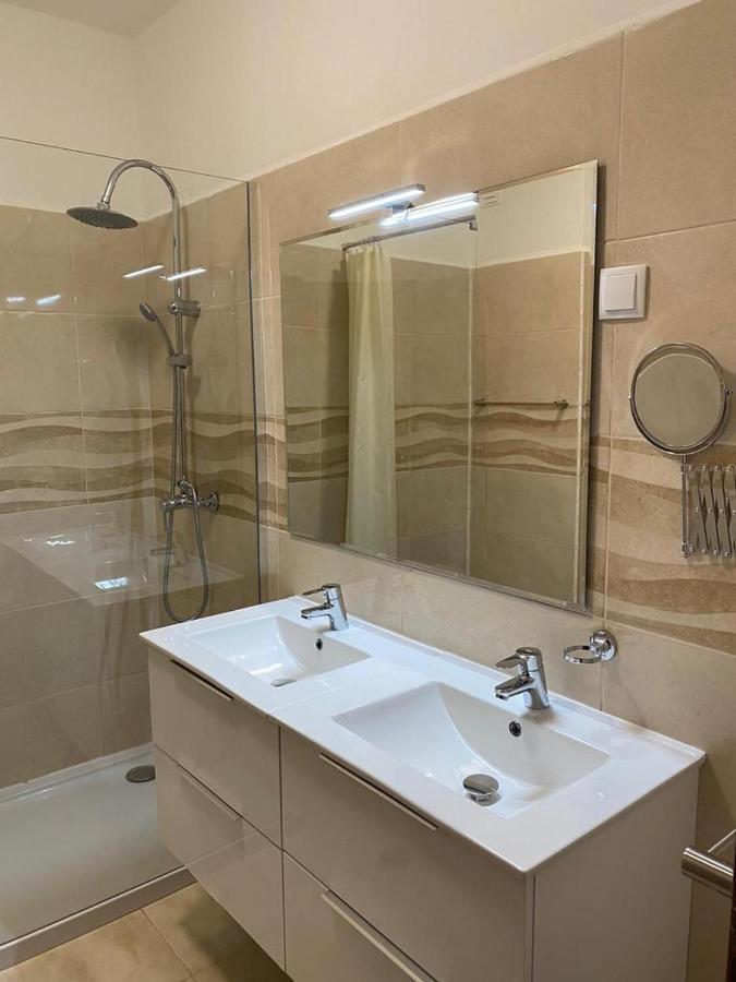 Cozy Apartment Near Oura Beach Albufeira Ngoại thất bức ảnh